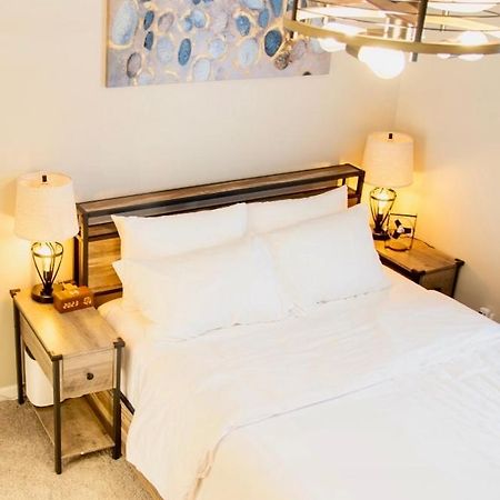 Hometel Premium Guest Suite W/ Private Entrance يبسيلانتي المظهر الخارجي الصورة